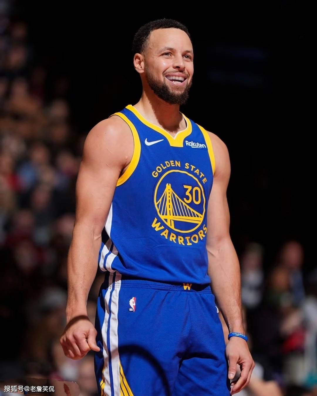 多米棋牌-包含加时末段广厦男篮队长鼓劲摩纳哥主帅复盘备战意甲，现场解说直呼：库里与50激战C9分钟的词条