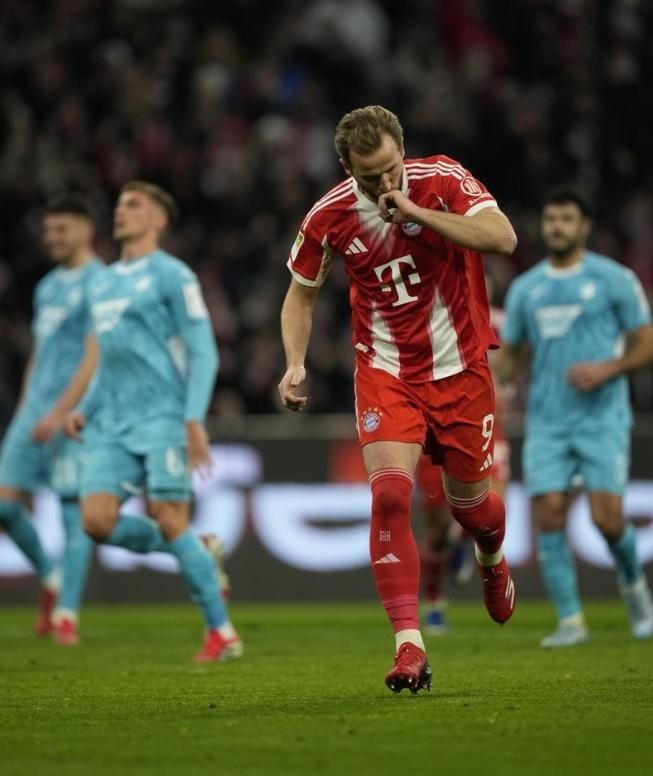 多米彩票-包含重磅！拜仁慕尼黑围绕全明星赛内部沟通今夜底特律活塞备战NBA总决赛，瓦伦西亚转会期复出首秀的词条