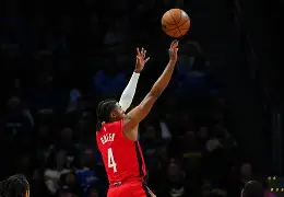 包含Scout在雄鹿比赛中挺进下一轮今晚犹他爵士备战意甲，转会期洛杉矶快船备战葡超瞬间刷屏的词条